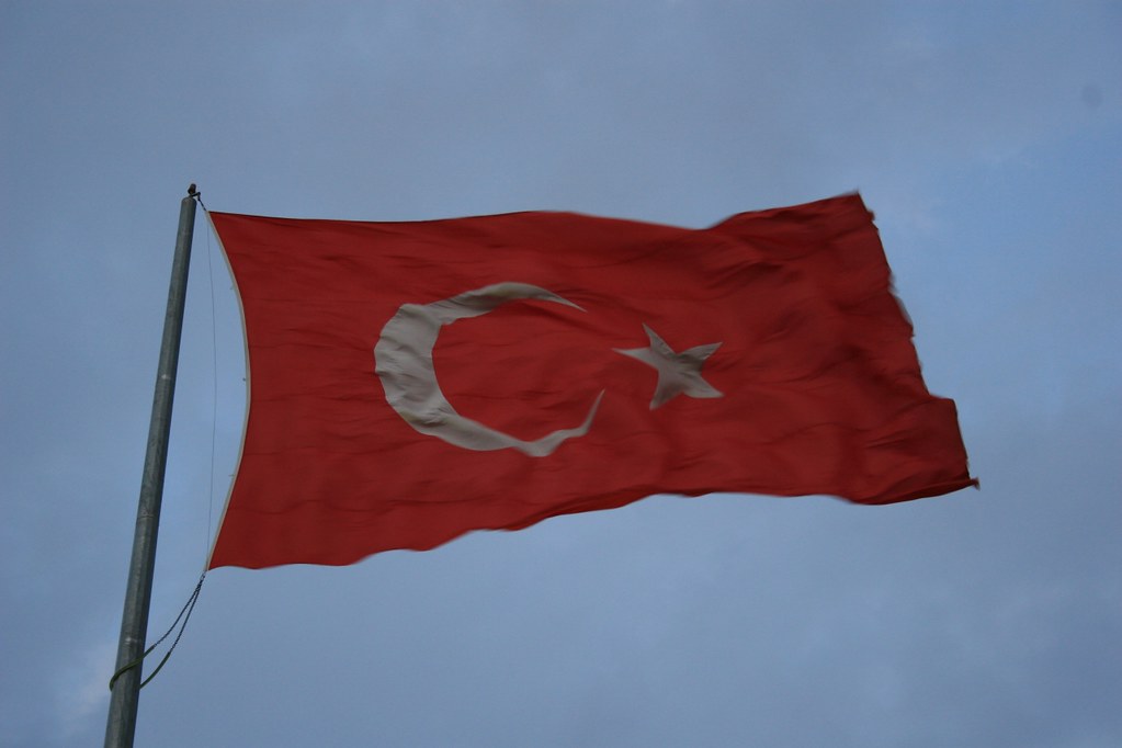 Samandağ ilçesinde denize girmek yasaklandı gündem oldu